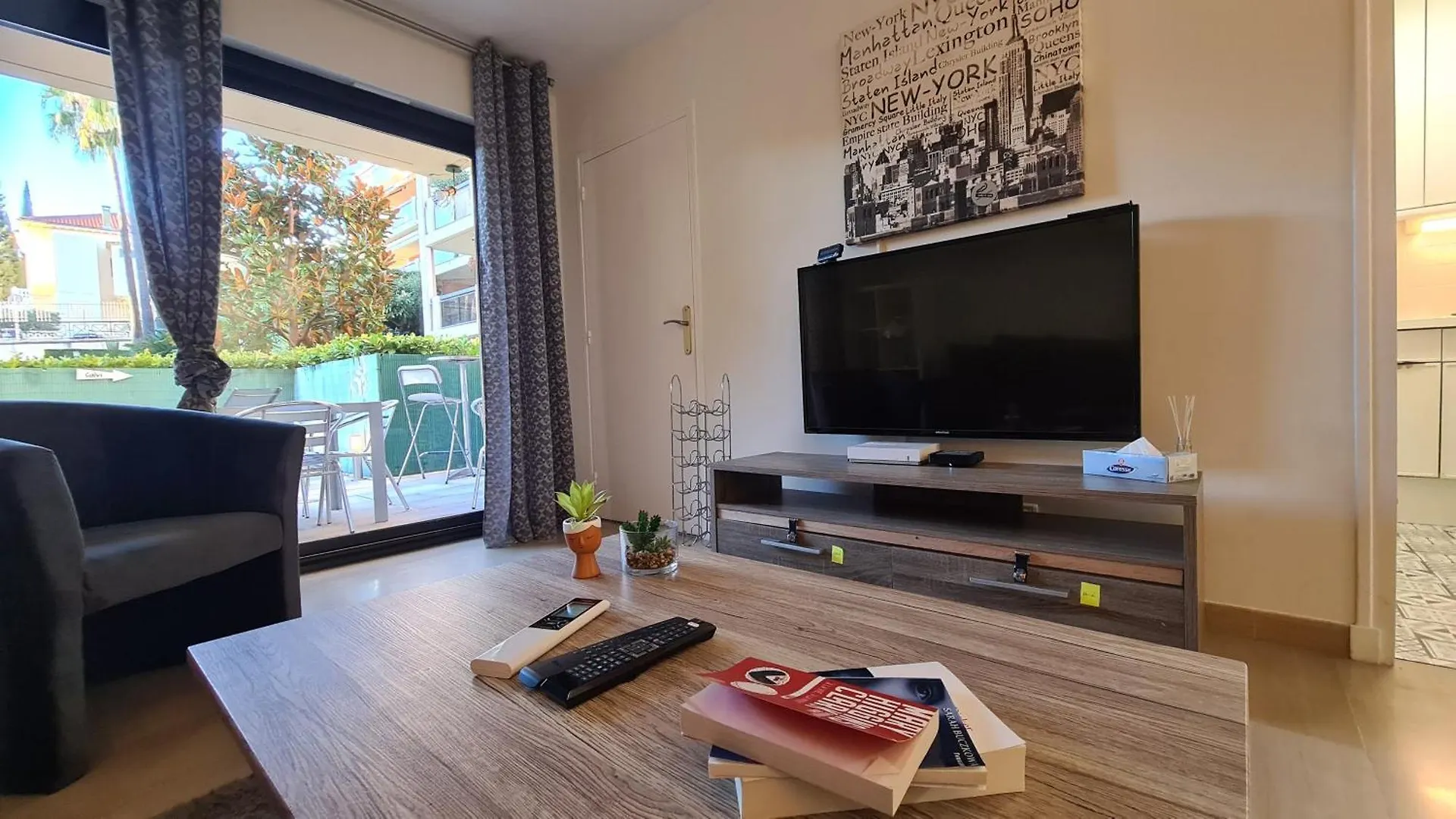 Apartment Cannes Conseil Immo -Residence Avec Piscine, Appartement Avec Terrasse Pour 4 Personnes