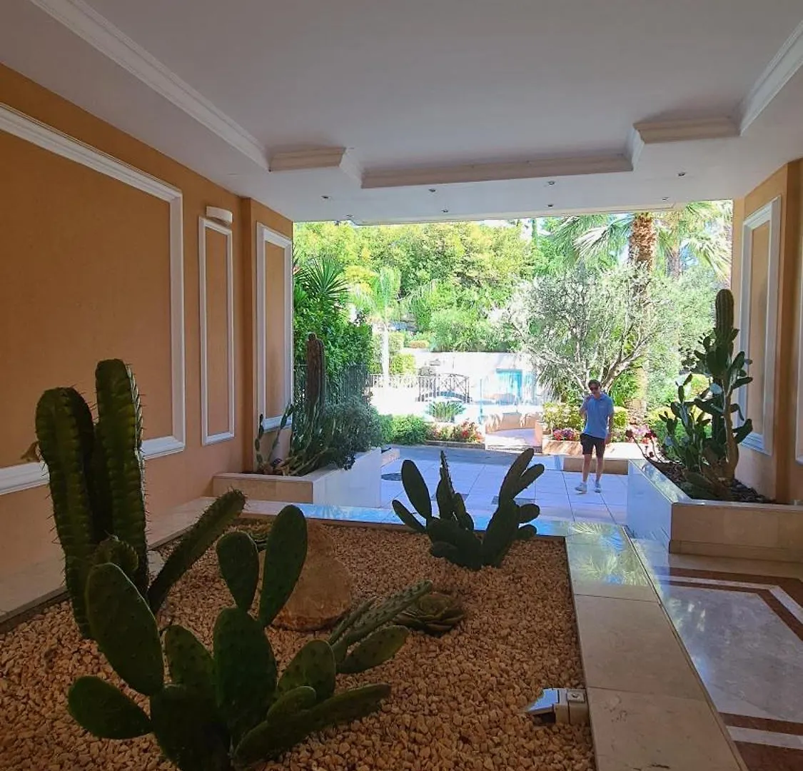 Résidence avec piscine, appartement avec terrasse pour 4 personnes Cannes 0*,