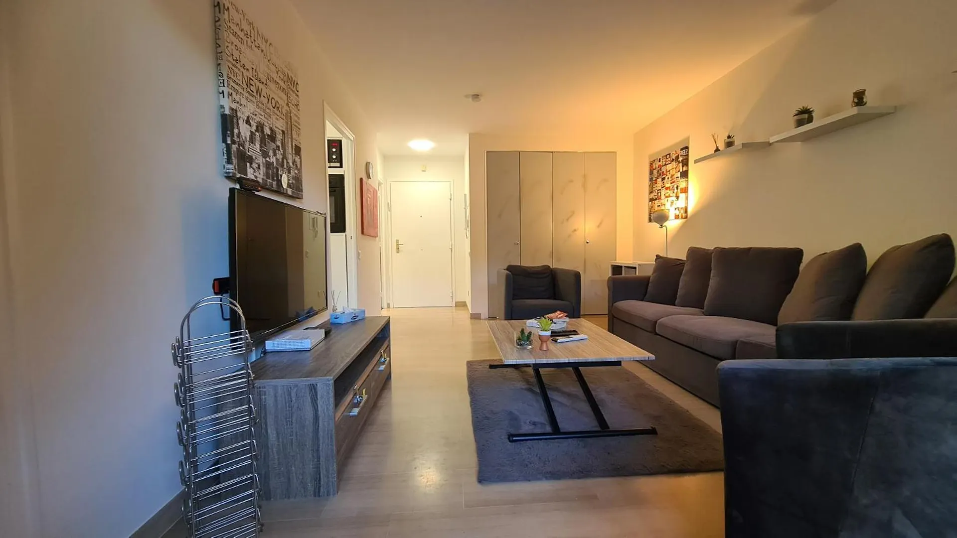 Résidence avec piscine, appartement avec terrasse pour 4 personnes Cannes 0*,  France